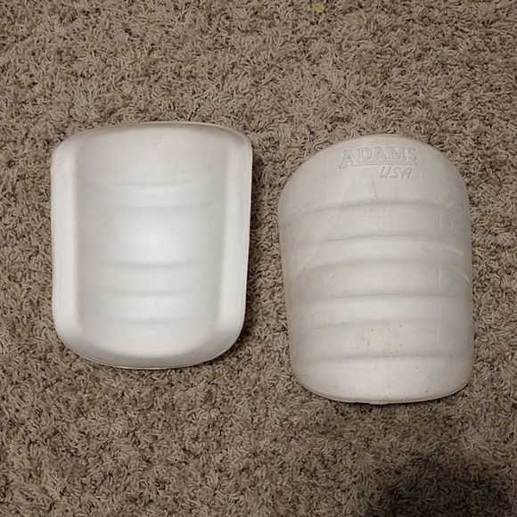 Adams USA Thigh pads - Picture 1 of 2